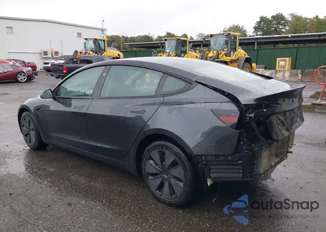 2025 Tesla Model 3 Long Range Rear-Wheel Drive из США, поврежденный, VIN 5YJ3E1EA6SF911136